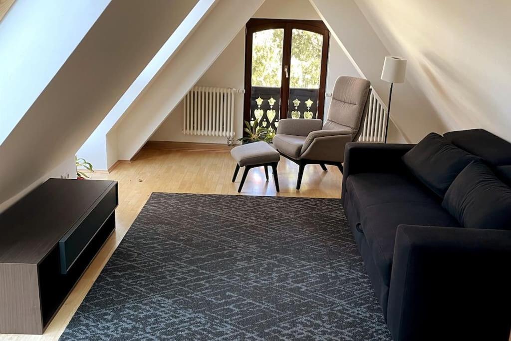 Verwunsches Haus Mit Parkplatz In Bester Lage Markkleeberg Esterno foto